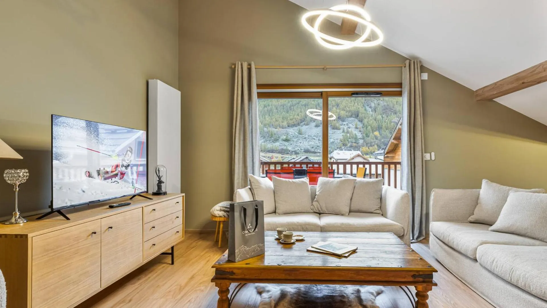 Apartamento Appartement Neuf Avec Terrasses Et Parking A Serre Chevalier - Fr-1-808-4 Le Monêtier-les-Bains Francia