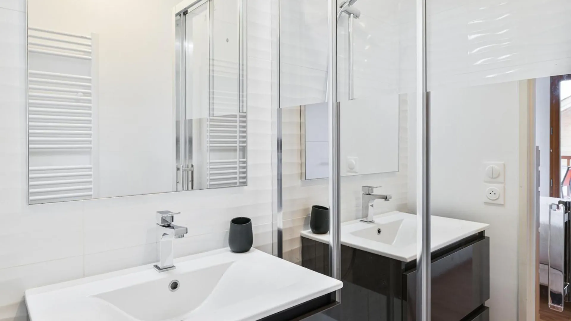 Appartement Neuf Avec Terrasses Et Parking A Serre Chevalier - Fr-1-808-4 Le Monêtier-les-Bains